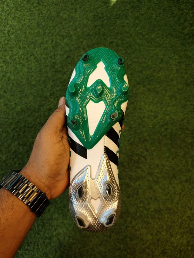 Predator Freak High-Top Without Lace White And Green - 6