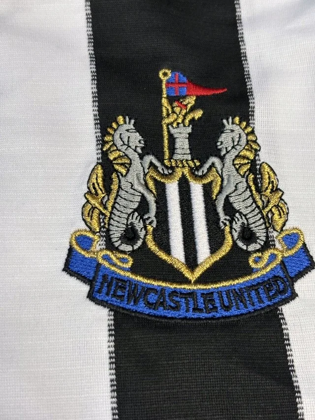 Retro New Castle Home 1999-00 Half Sleeve - S