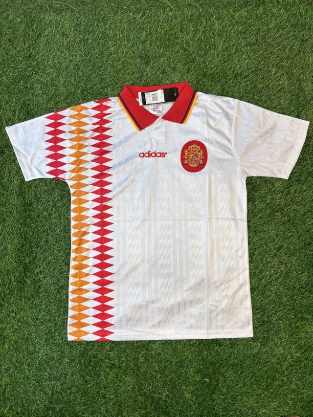 Retro Spain 1994 Away White Half Sleeve - XL
