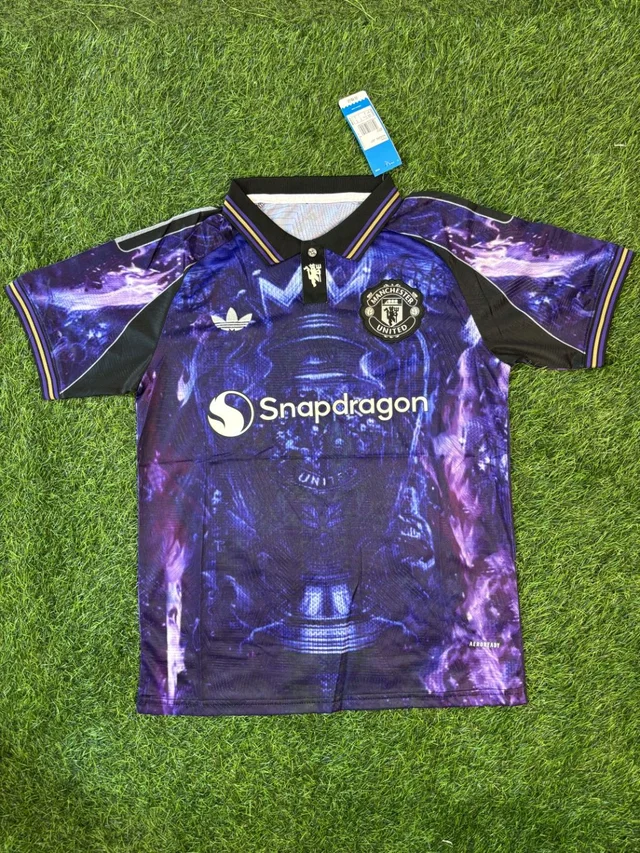 Manchester United Violet Special Master Edition Half Sleeve - XL