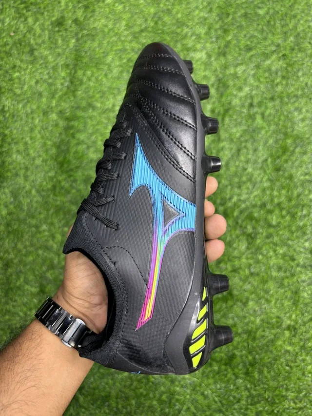 Mizuno Neo Black Colour Low-top FG With Lace
