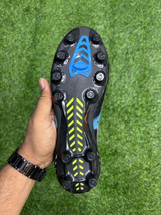 Mizuno Neo Black Colour Low-top FG With Lace - 6