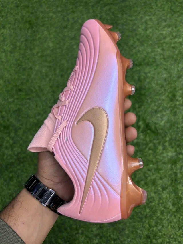 Tiempo Legend 10 Elite Pink Colour Low-top FG With Lace - 5.5