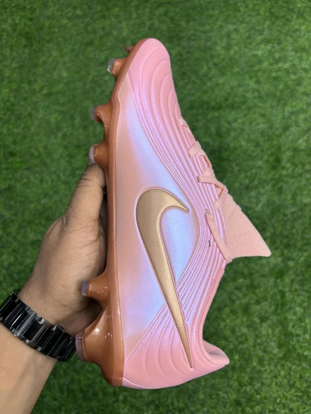 Tiempo Legend 10 Elite Pink Colour Low-top FG With Lace - 5.5
