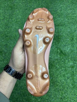 Tiempo Legend 10 Elite Pink Colour Low-top FG With Lace - 5.5