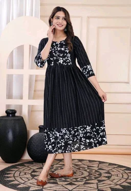Women Floral Print Viscose Rayon Straight Kurta (Pink) - Black, XL