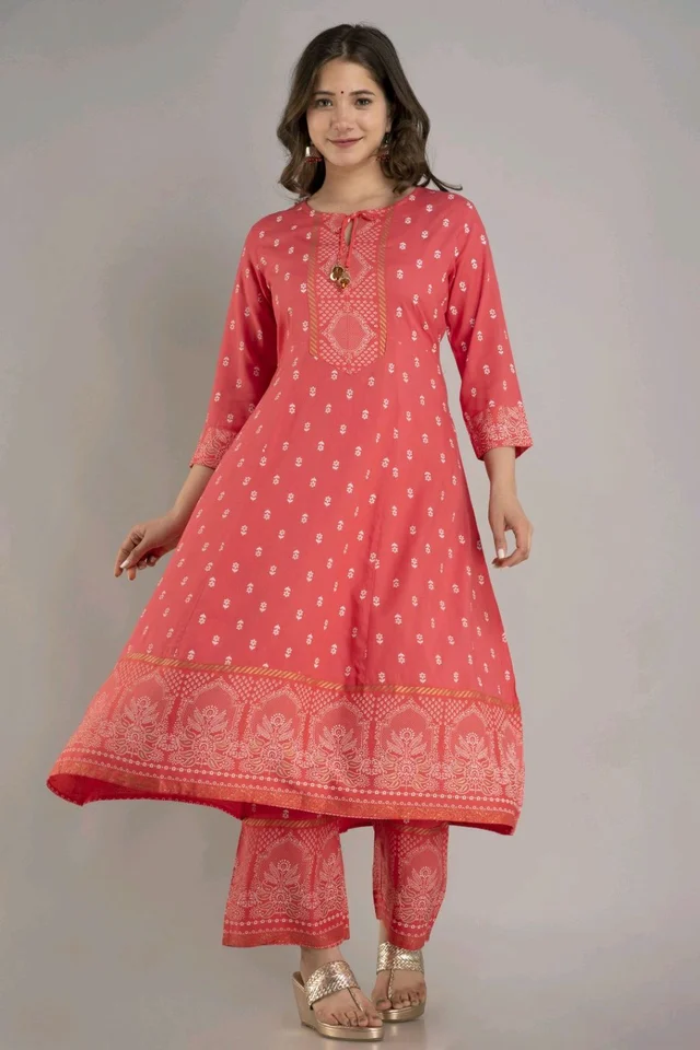 Women Viscose Rayon Kurta. Pant Dupatta Set - Mandy, L