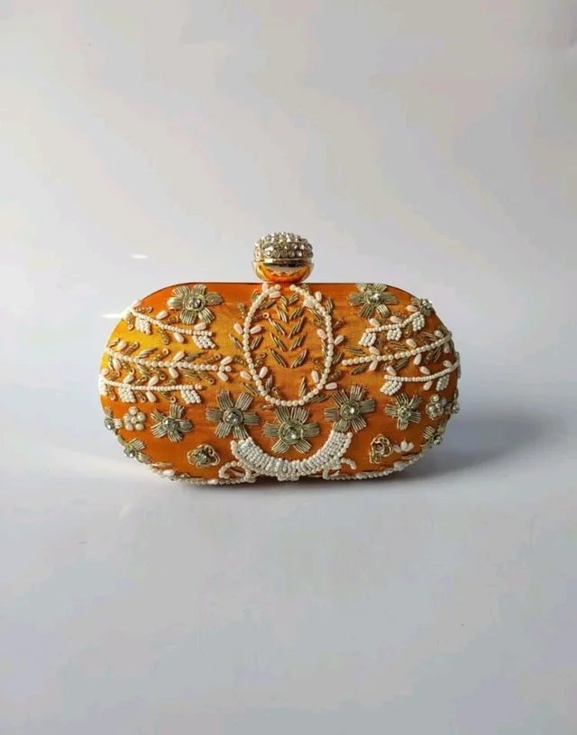 Designer Heavy Capsule Frame Clutch Bag - Golden Grass, Free