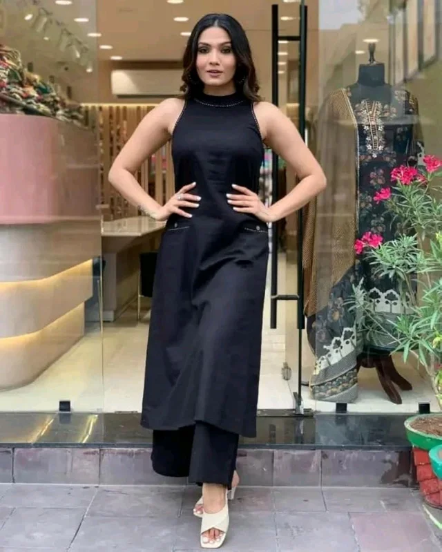 Mehendi Halter Neck Kurta & Cotton Culottes - Black, S