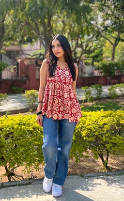 Casual Sleeveless Floral Print Women MaroonTop - Stiletto, M