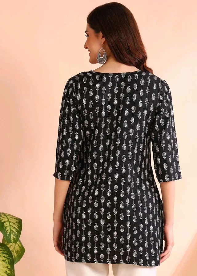Women Floral Print Cotton Rayon Straight Kurta (Blue) - Black, L
