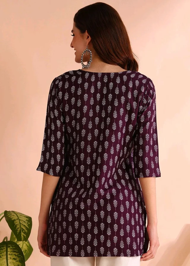 Women Floral Print Cotton Rayon Straight Kurta (Blue) - Wine Berry, L