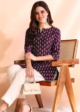 Women Floral Print Cotton Rayon Straight Kurta (Blue) - Wine Berry, L