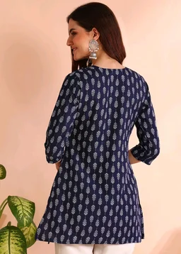 Women Floral Print Cotton Rayon Straight Kurta (Blue) - Cherry Pie, S