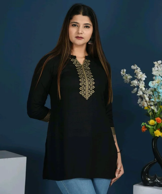 Women Solid Viscose Rayon Straight Kurta (Black) - Black, XL