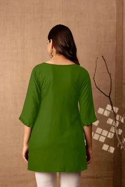 Women Rayon Regular Top - Green Leaf, L
