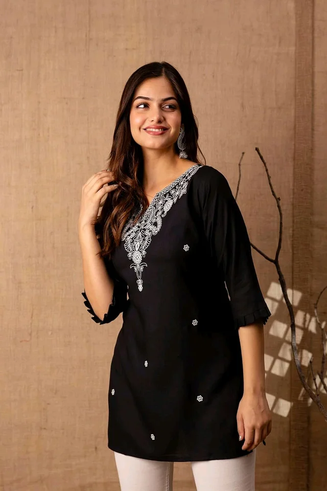 Women Rayon Regular Top - Black, M