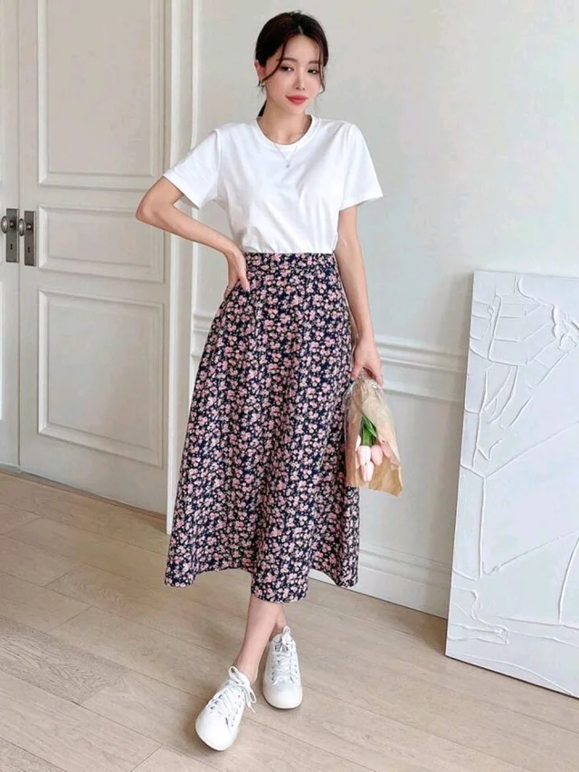 Lavender Floral Skirt Korean Co-ord Set for Women - White, L
