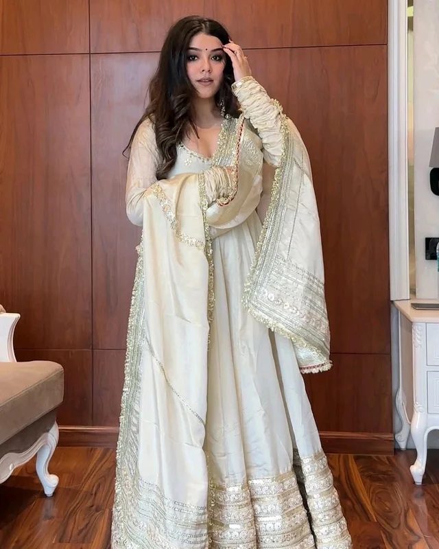 Mumtaz Tissue Anarkali Set - XL, Satin Linen