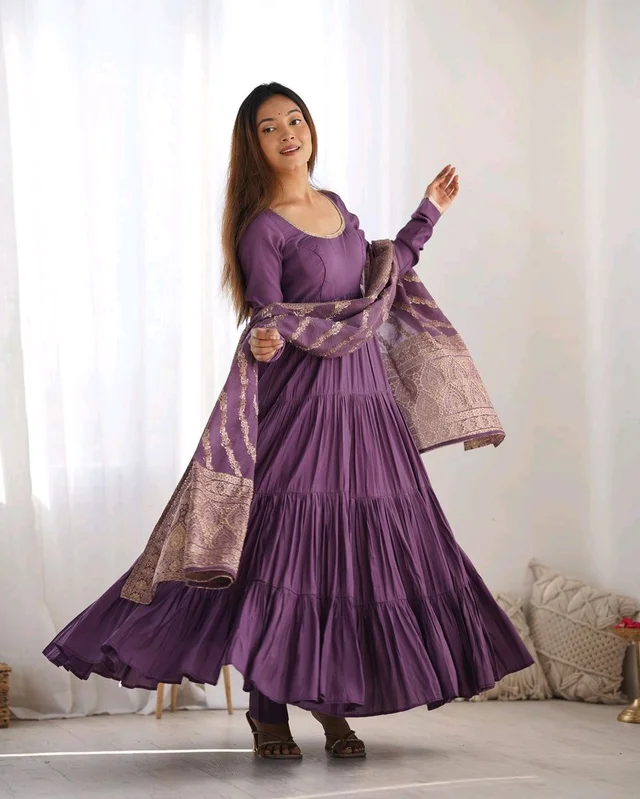 PURE SOFT FOX GEORGETTE FULL FLAIR LAYRED ANARKALI SET - Strikemaster, Xs