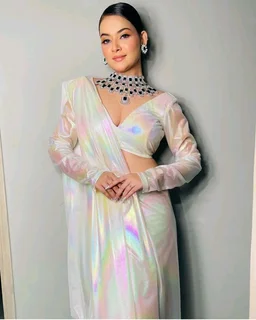 Metallic Glow Saree - Changing Colors at Every Curve - White, Free Size