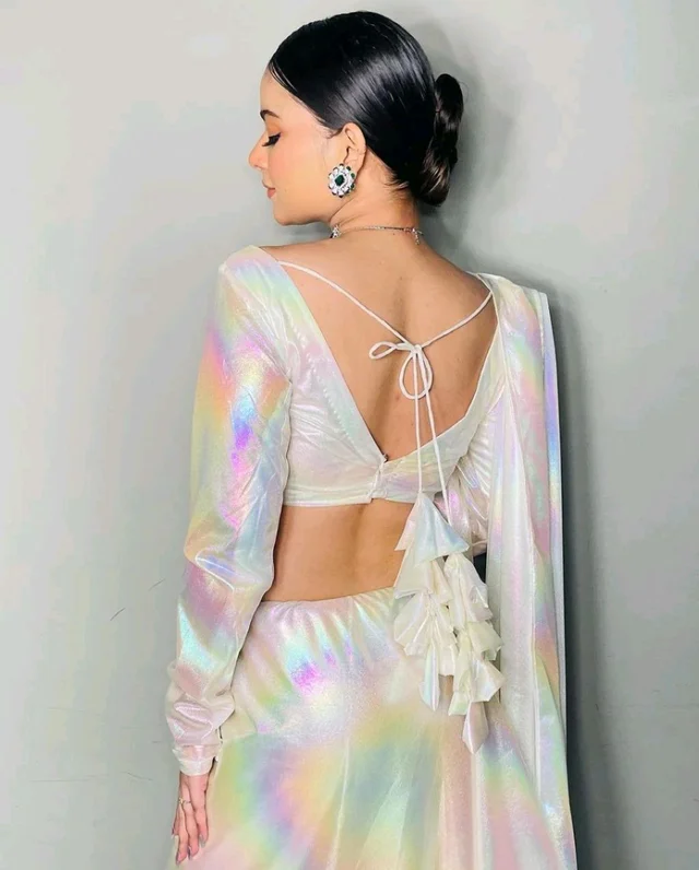 Metallic Glow Saree - Changing Colors at Every Curve - White, Free Size