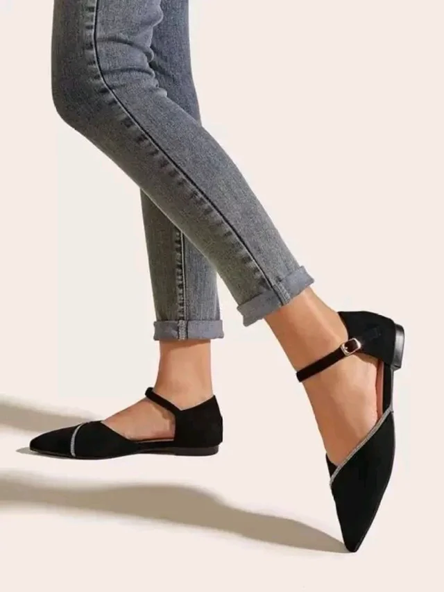 Saba Collection Women Flats Sandal (Black, 7) - Black, 6