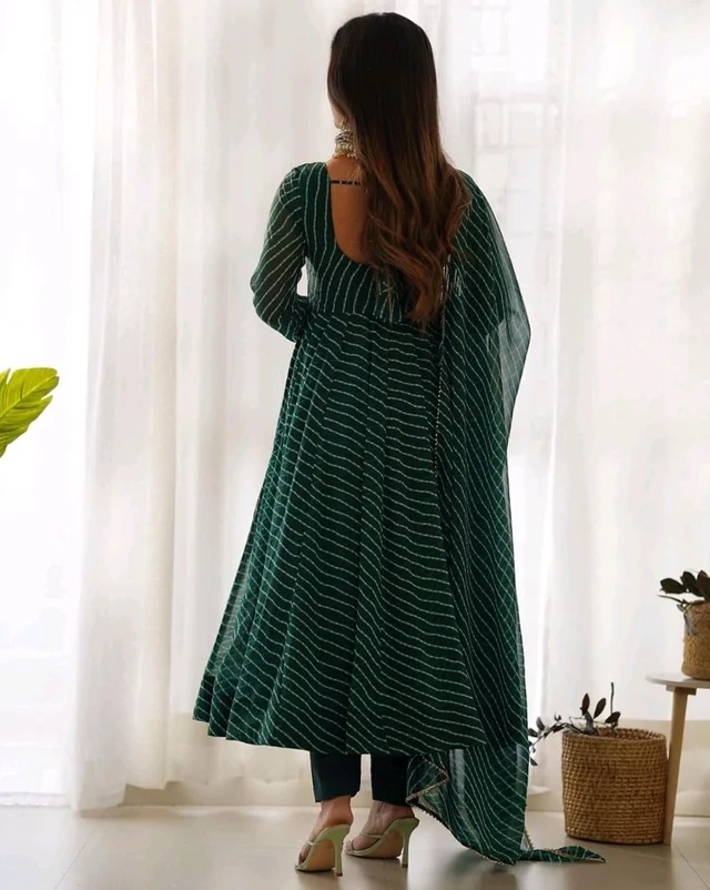 Women's Lehariya Print Georgette Anarkali Fit Long Sleeves Lightweight Ethnic Wear Gown +Dupatta - M, Bush