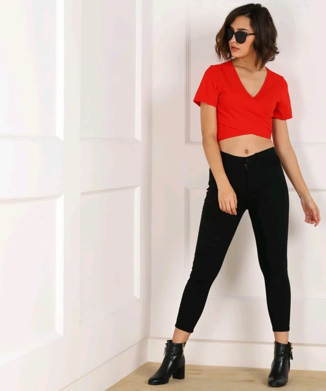 Casual Regular Sleeves Solid Women Black Top - Red, M