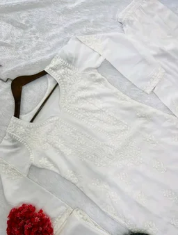 Women Modal Kurti Palazzo Attached Dupatta Set - L, White