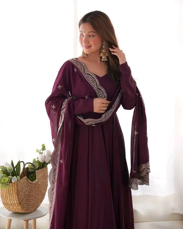 Women's Printed Romanslik Full Sleeve V-Neck Zip Beautiful Anarkali Gown with Dupatta & Pant - wine, XL