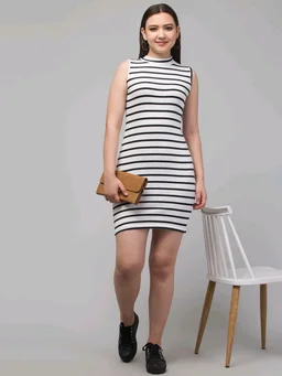 Women Bodycon Black, Red, White Dress
- white Lining, S