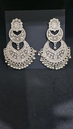 JHUMKA EARRING Alloy Jhumki Earring, Chandbali Earring, Huggie Earring, Tassel Earring
- White, Free Size