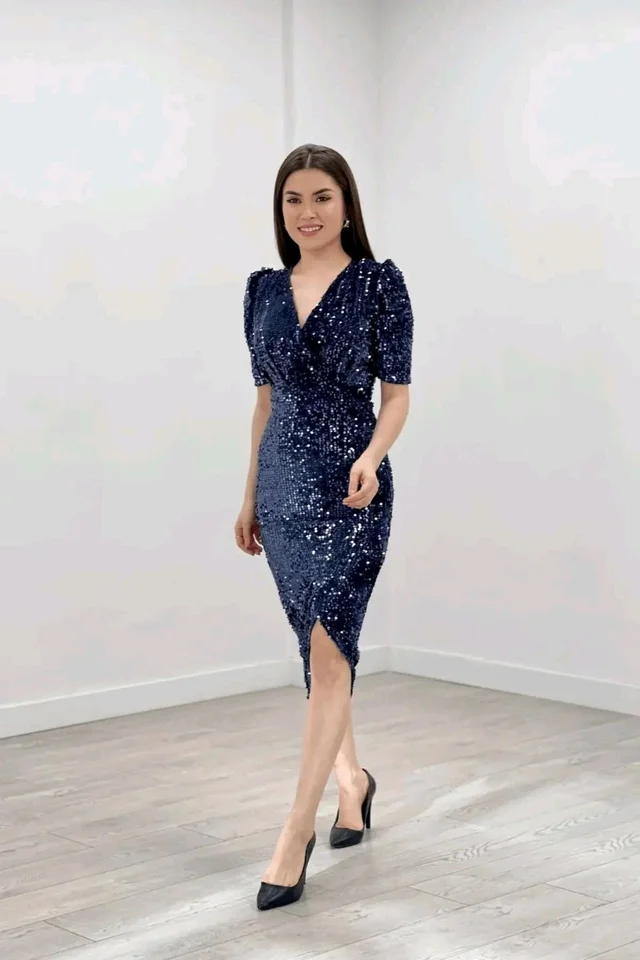 Partywear Bodycon Pink Dress
- Blue, S