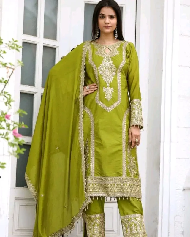 Heavy Chinon Silk kurti Eith Embroidered salwar And Dupatta Set
- Lemon Ginger, L