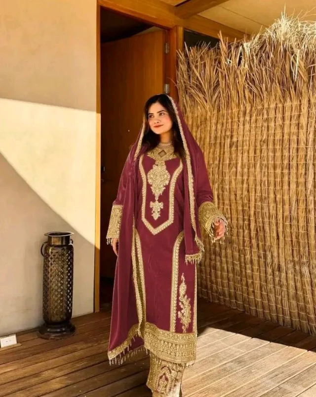 Heavy Chinon Silk kurti Eith Embroidered salwar And Dupatta Set
- Heath, S
