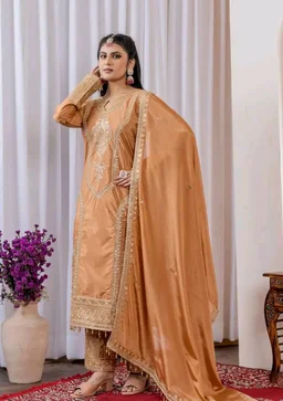 Heavy Chinon Silk kurti Eith Embroidered salwar And Dupatta Set
- Cape Palliser, XXXL