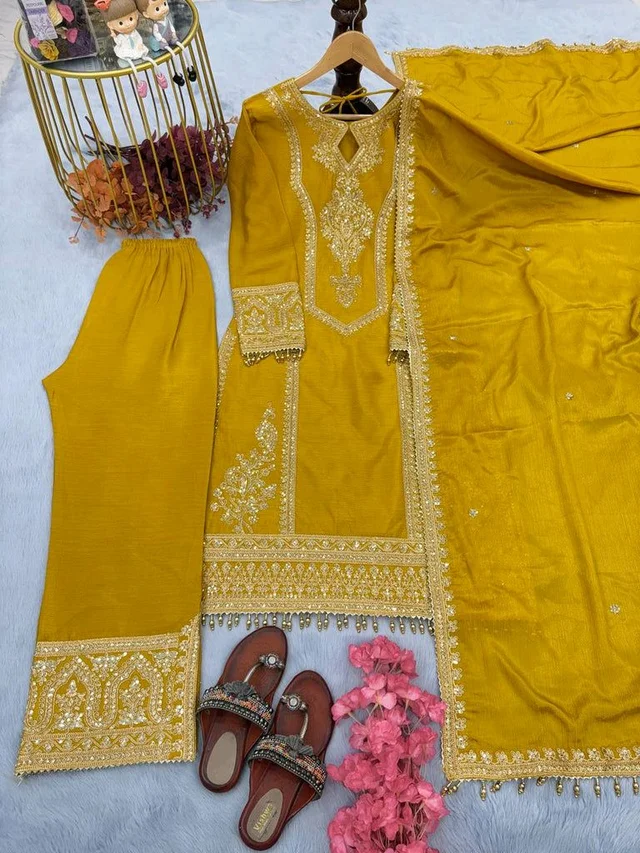 Heavy Chinon Silk kurti Eith Embroidered salwar And Dupatta Set
- Pirate Gold, S