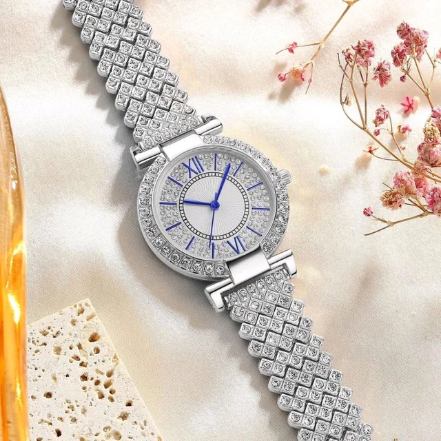 NEW ROSE GOLD DIAL STEEL CHAIN BELT
UNIQUE DESIGNER WRIST WATCH LADIES &
GIRLS Analog Watch - For Women NEW ARRIVAL
FAST SELLING TRACK DESIGNER LOOK WATCH
_PARTY WEAR WATCH FOR WOMEN
- Westar, Free Size