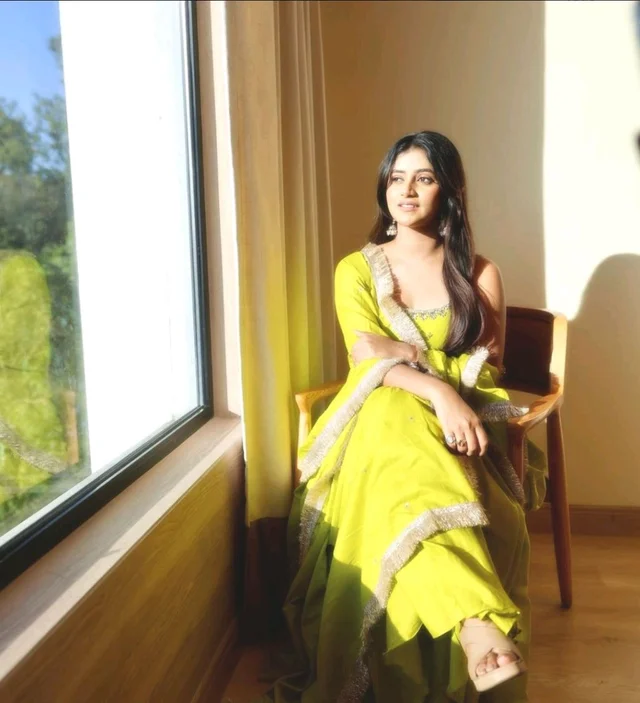 Indian Bollywood Designer Dress Salwar Kameez Suit Party Wear Wedding Readymade
- Lemon, M