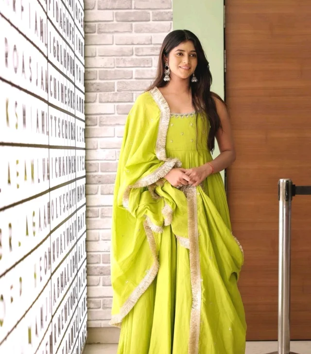 Indian Bollywood Designer Dress Salwar Kameez Suit Party Wear Wedding Readymade
- Lemon, XL