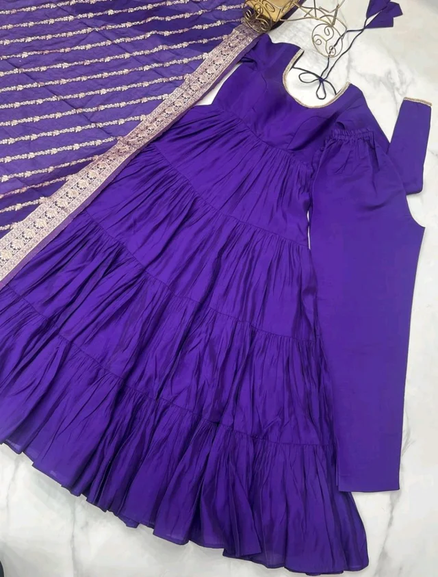 Pista Silk Gown With Jacquard Banarasi Dupatta - Daisy Bush, M