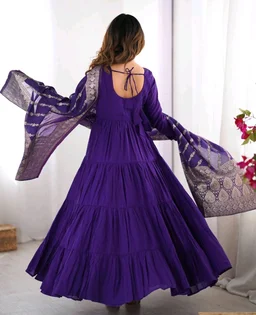 Pista Silk Gown With Jacquard Banarasi Dupatta - Daisy Bush, XL