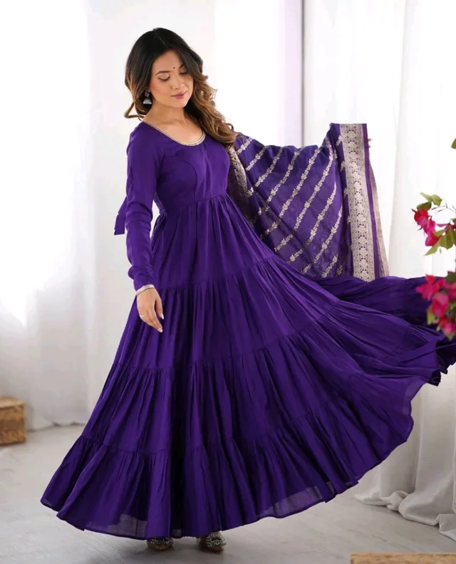 Pista Silk Gown With Jacquard Banarasi Dupatta - Daisy Bush, XXL