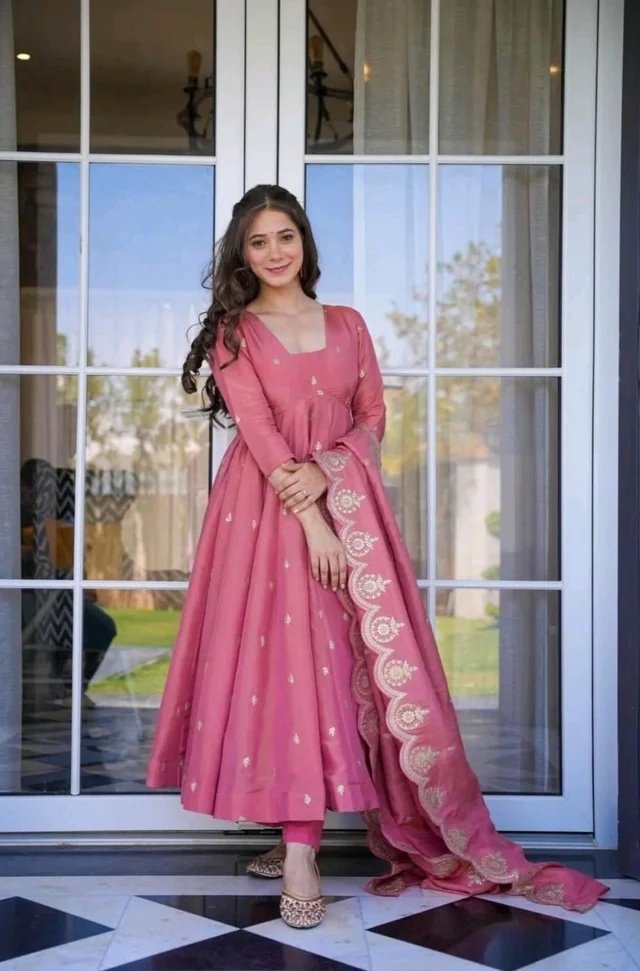 Women's Designer Soft Bandhani Anarkali Styles Salwar Suit
- Darty pink, M