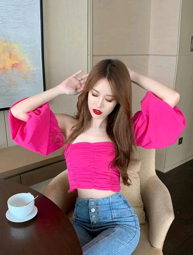 Off-Shoulder Bardot Crop Top
- Wild Strawberry, S