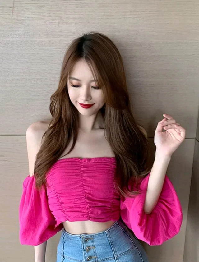 Off-Shoulder Bardot Crop Top
- Wild Strawberry, M