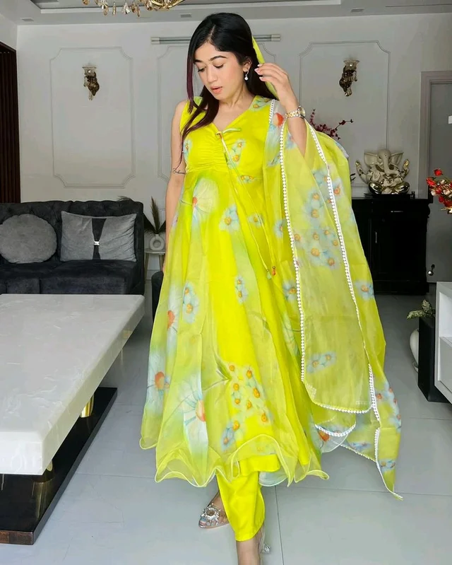 Lemon Green Color Digital Printed Anarkali Suit
- Lemon, XXL