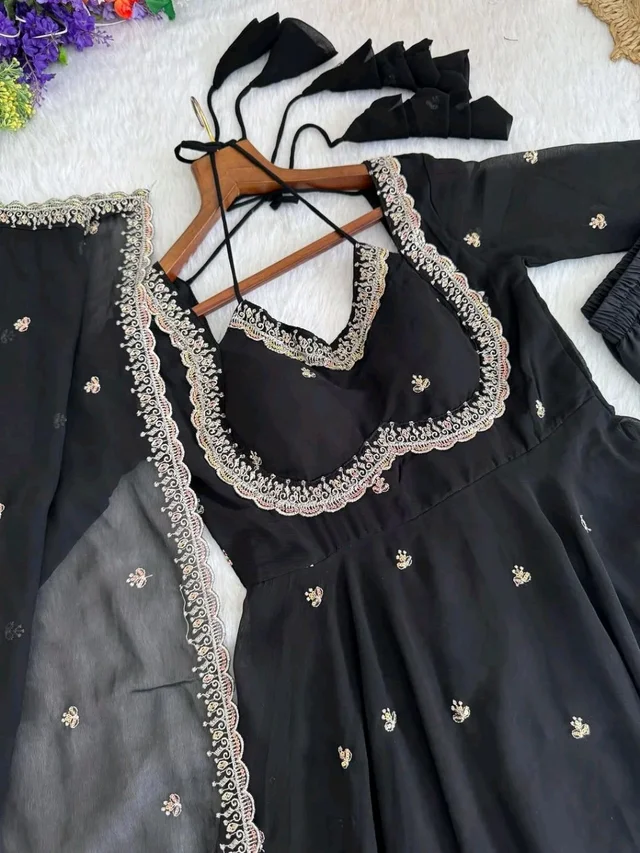 Red Georgette Embroidery Anarkali Suit Set with Dupatta Ready to Wear for Celebrations - Black, M