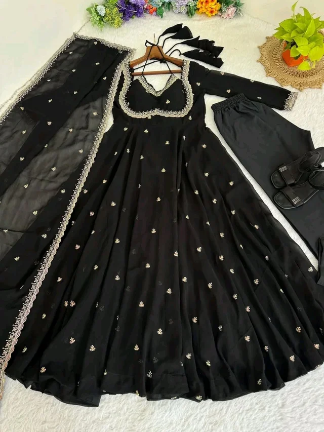 Red Georgette Embroidery Anarkali Suit Set with Dupatta Ready to Wear for Celebrations - Black, XXL